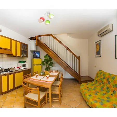 Daire Borgo Stella X *